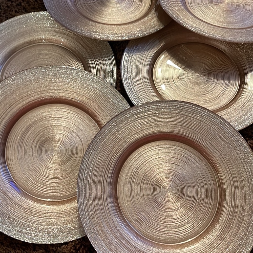 Plates - Picture 4 of 7